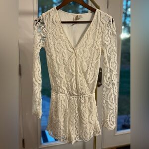 MIMI CHICA •  White Lace Shorts Romper Jumpsuit